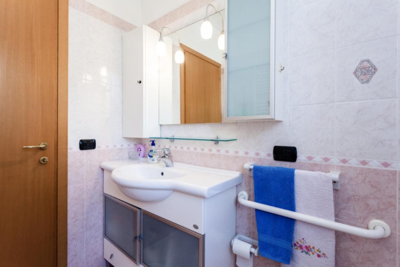 Relax In Collina Apartment Мисано Адриатико Екстериор снимка