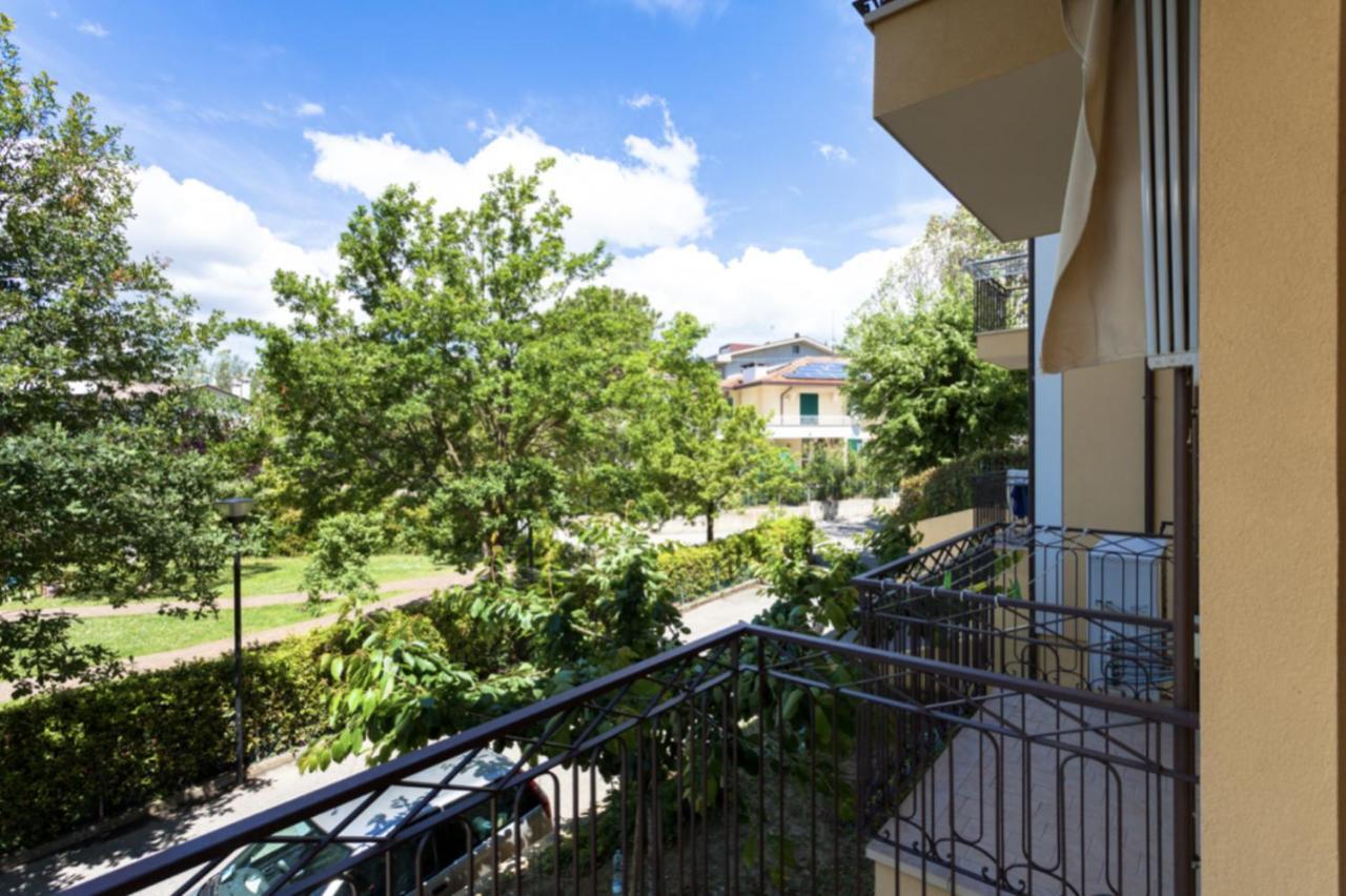 Relax In Collina Apartment Мисано Адриатико Екстериор снимка